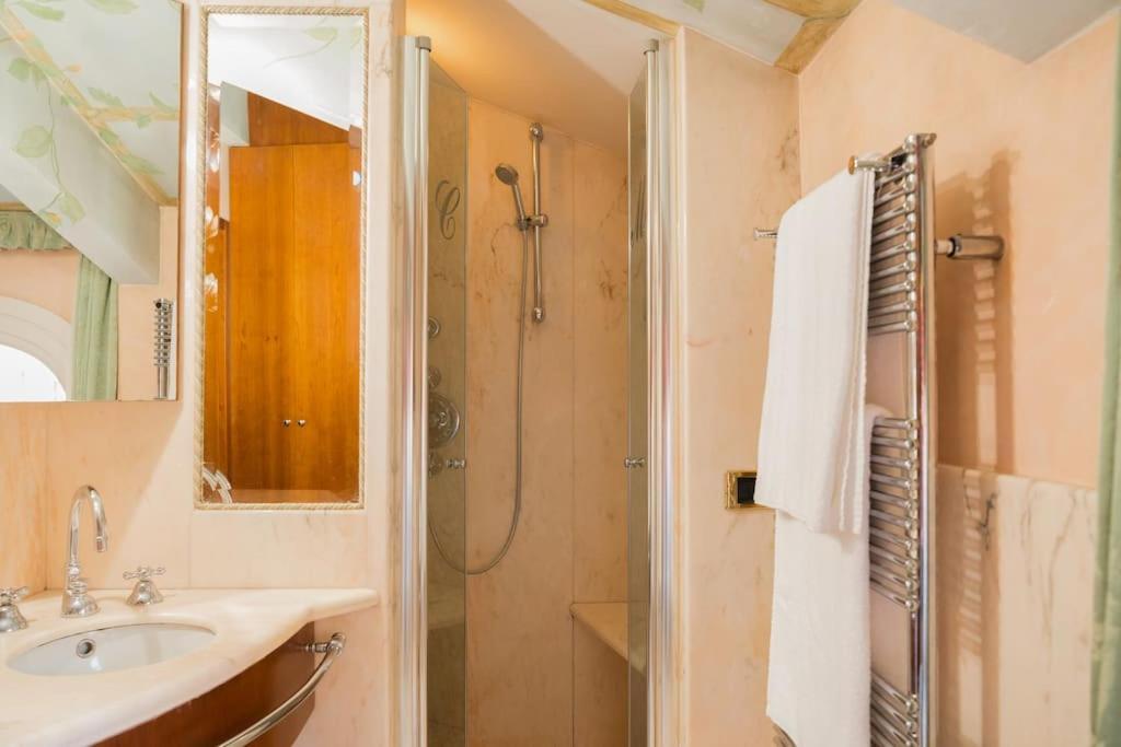 Appartement Carbonesi Luxury - Centro Storico à Bologne Extérieur photo