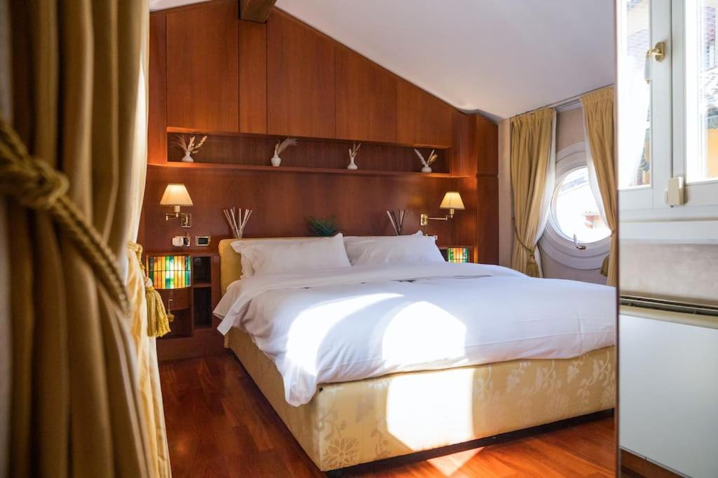 Appartement Carbonesi Luxury - Centro Storico à Bologne Extérieur photo