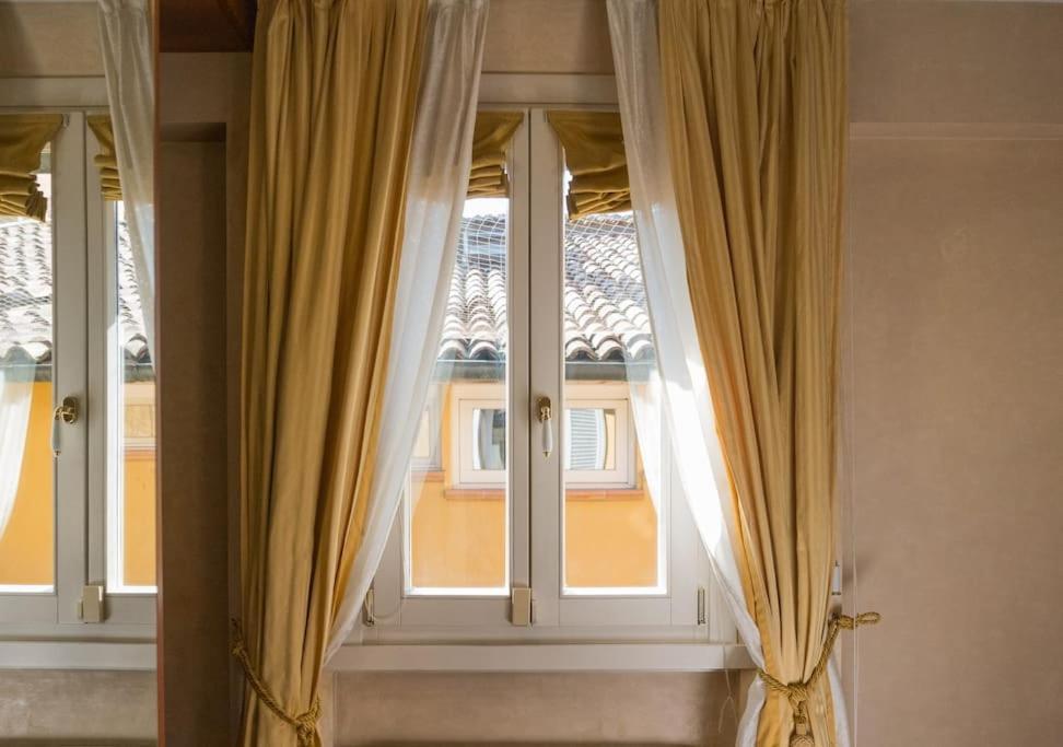 Appartement Carbonesi Luxury - Centro Storico à Bologne Extérieur photo