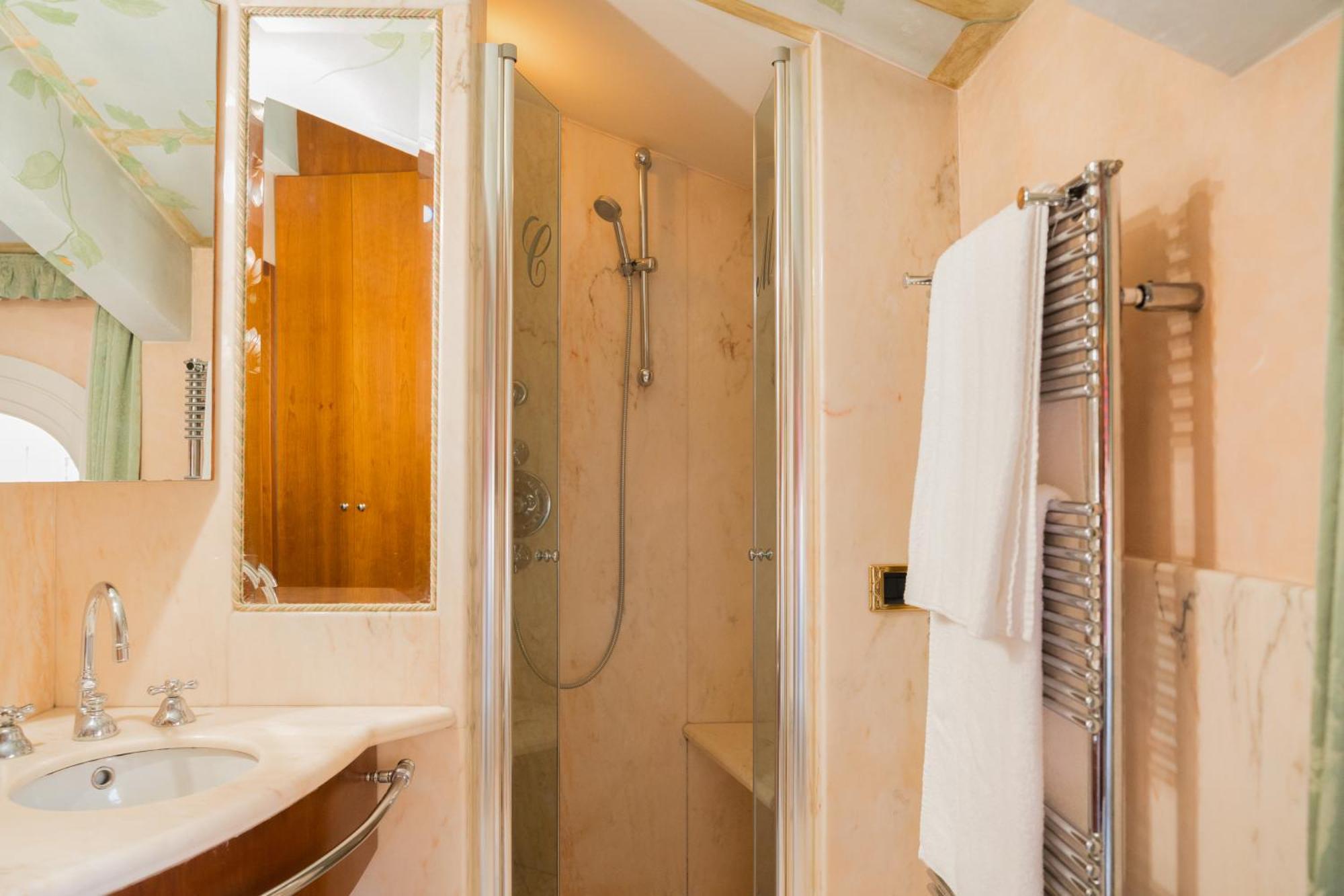 Appartement Carbonesi Luxury - Centro Storico à Bologne Extérieur photo